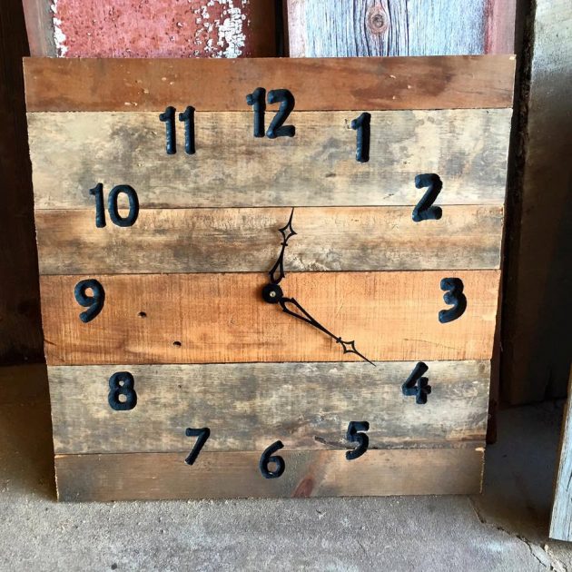 18 Incredible Handmade Reclaimed Wood Decor Ideas