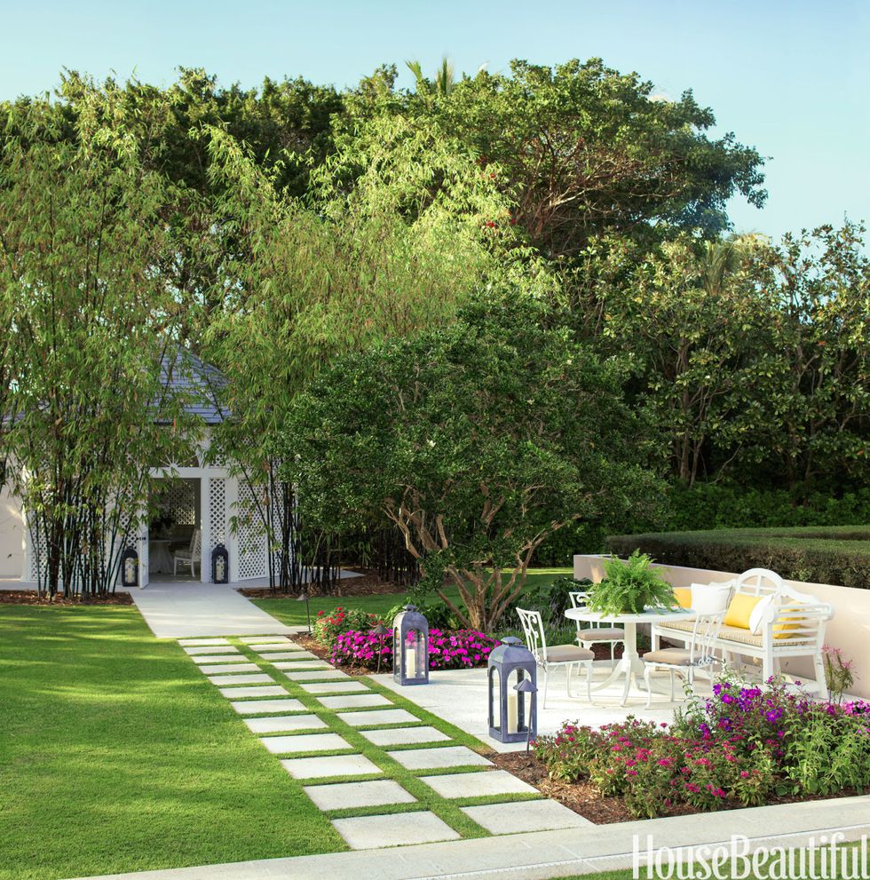 A Sophisticated Bermuda-Style House in Naples, Florida